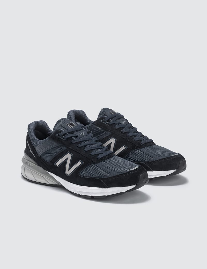 990v5