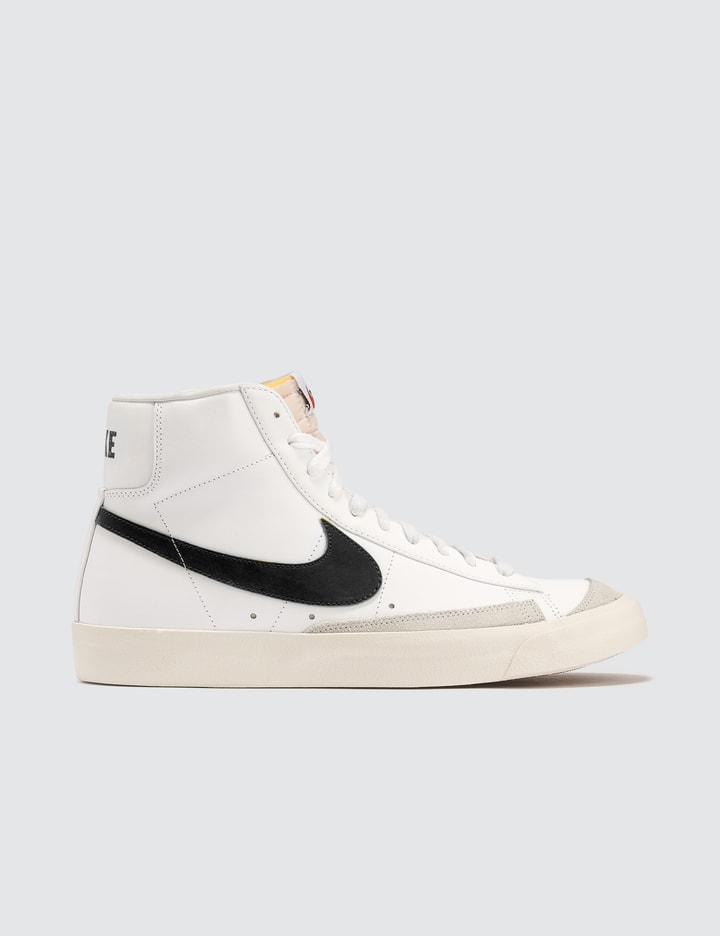 Nike Blazer Mid '77 VNTG Placeholder Image