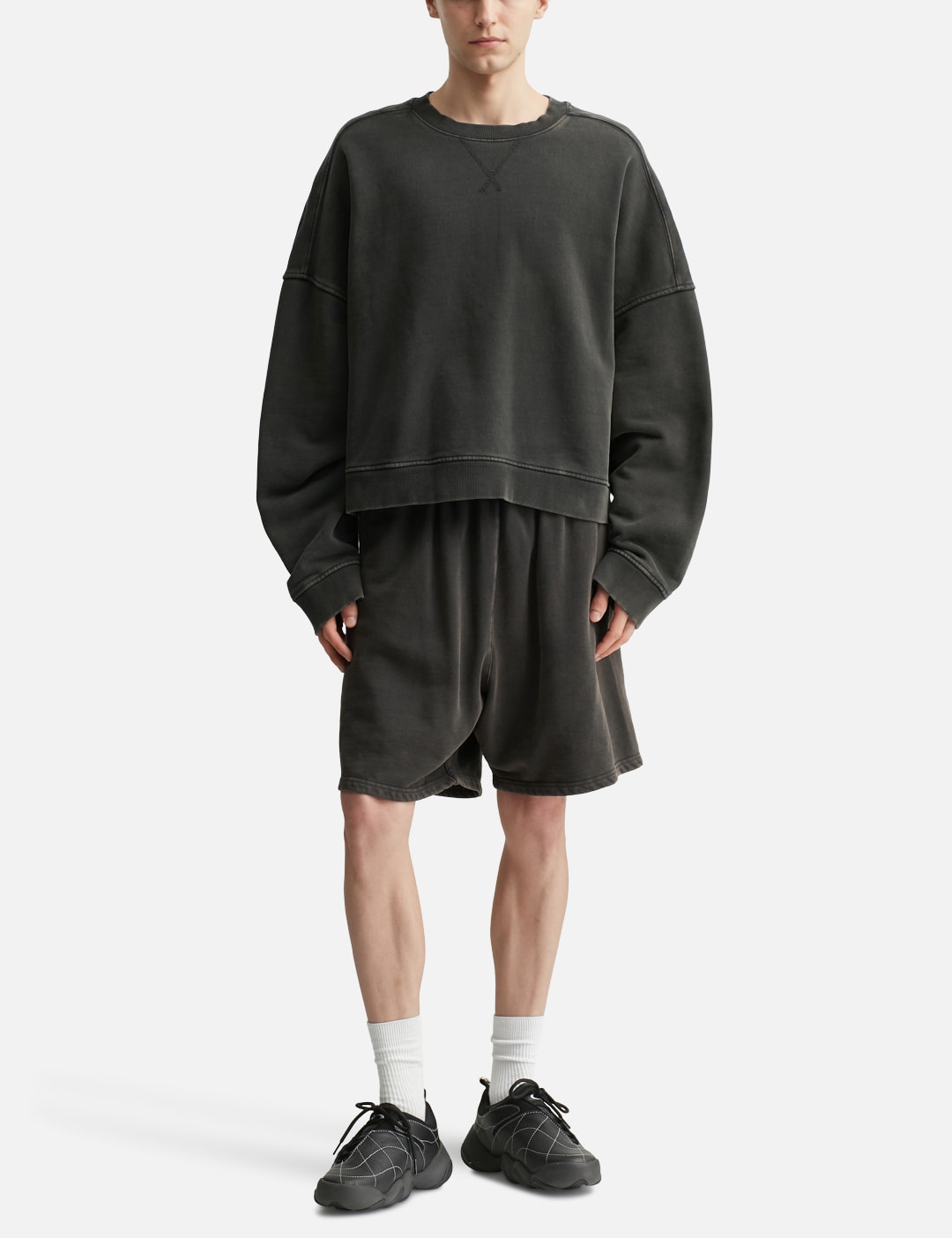 Box Crew Washed Black view 15