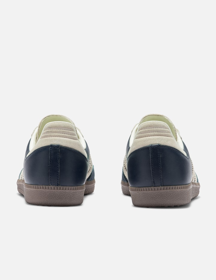 Adidas Originals Streamlined Low-top Sneakers With Striking Stripes In Gray