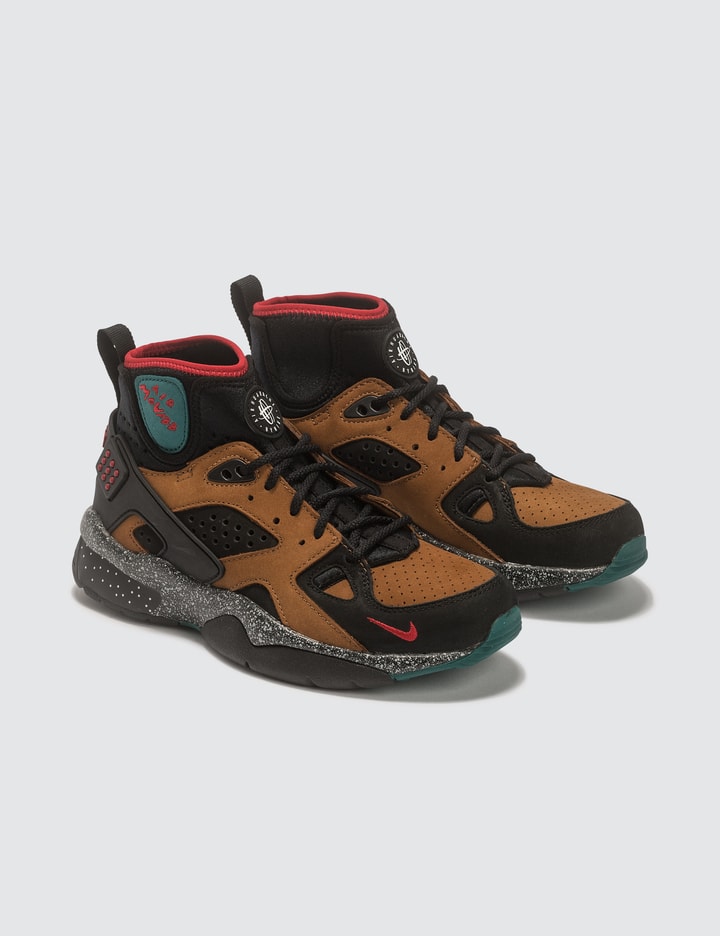 Nike x Olivia Kim Nike Air Mowabb NXN Placeholder Image