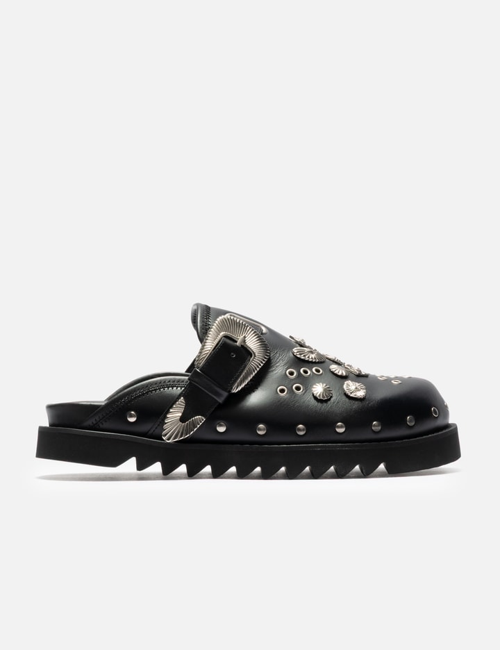 Toga Virilis Eyelet Metal Sabot