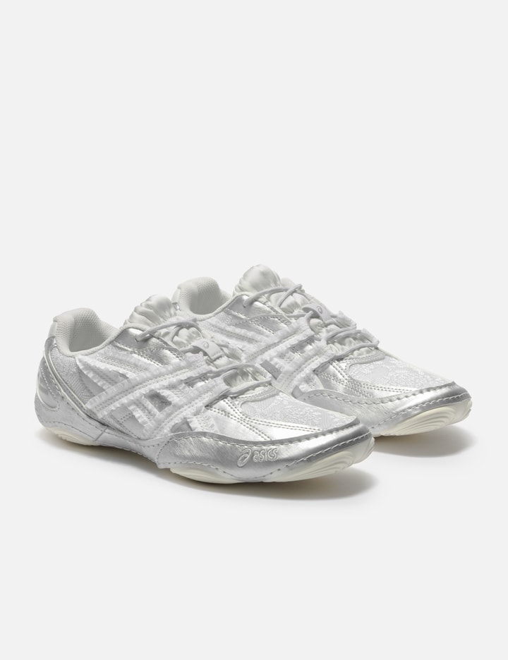 Asics view 16