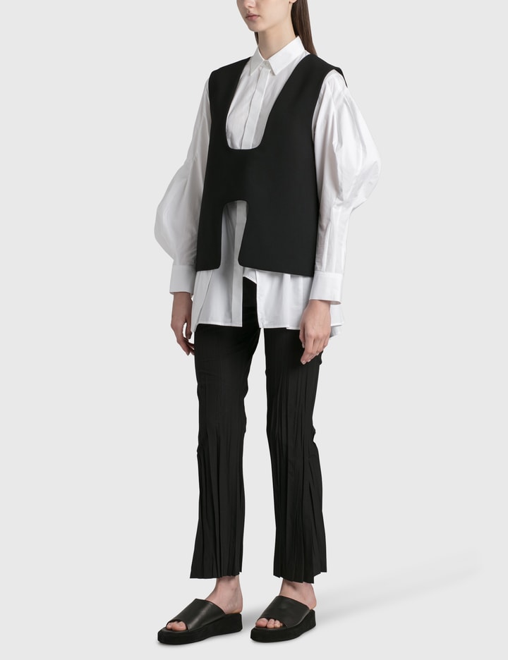デフォルメド カーブ シャツ Placeholder Image