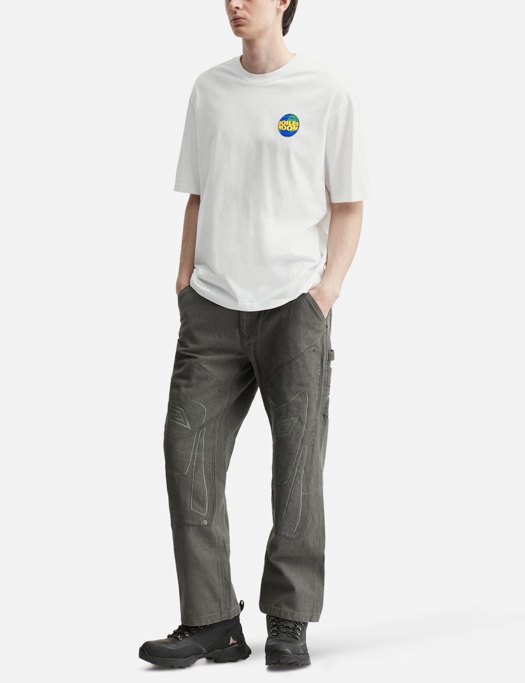 Globe Logo T-Shirt view 20