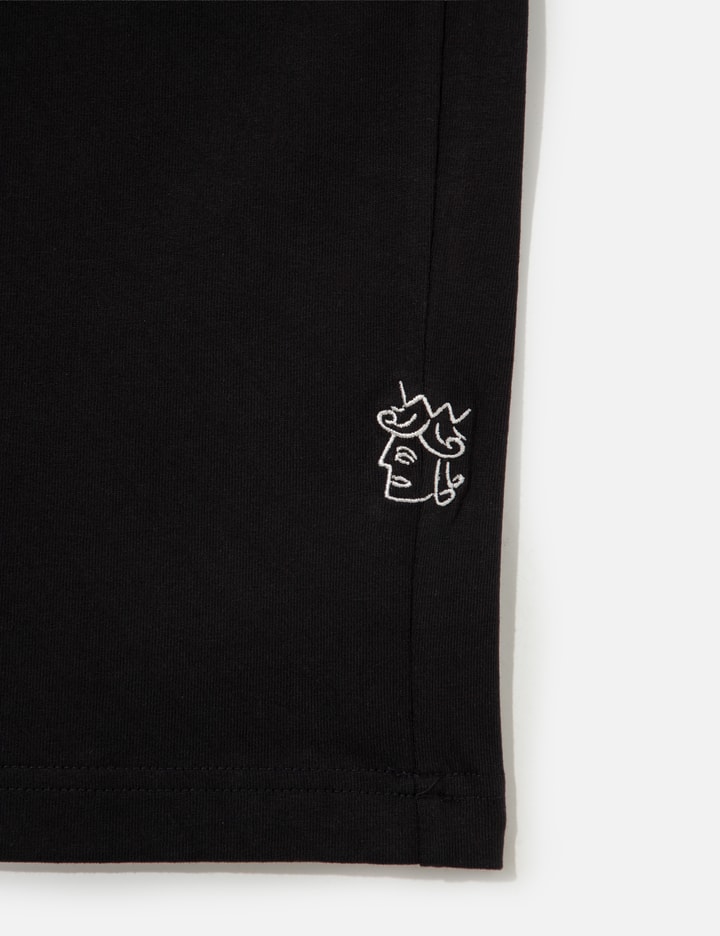 Victoria Full Bod T-Shirt
