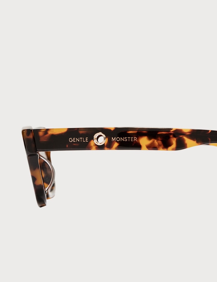 Gentle Monster x Jennie 1996-033 Sunglasses Placeholder Image