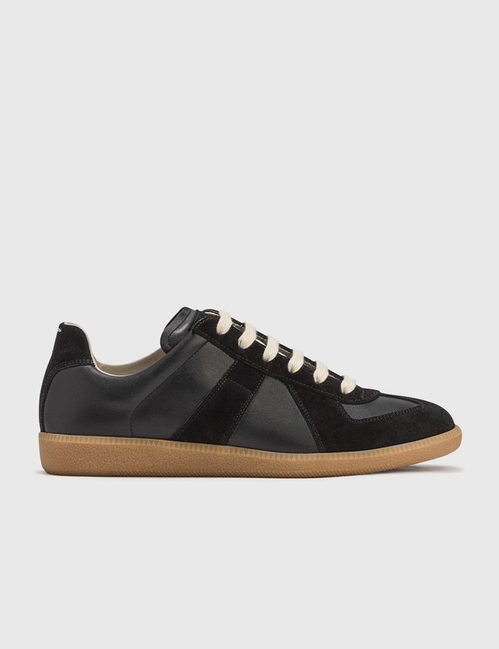 Maison Margiela Casual Low Top Sneakers With Suede Panels In Black