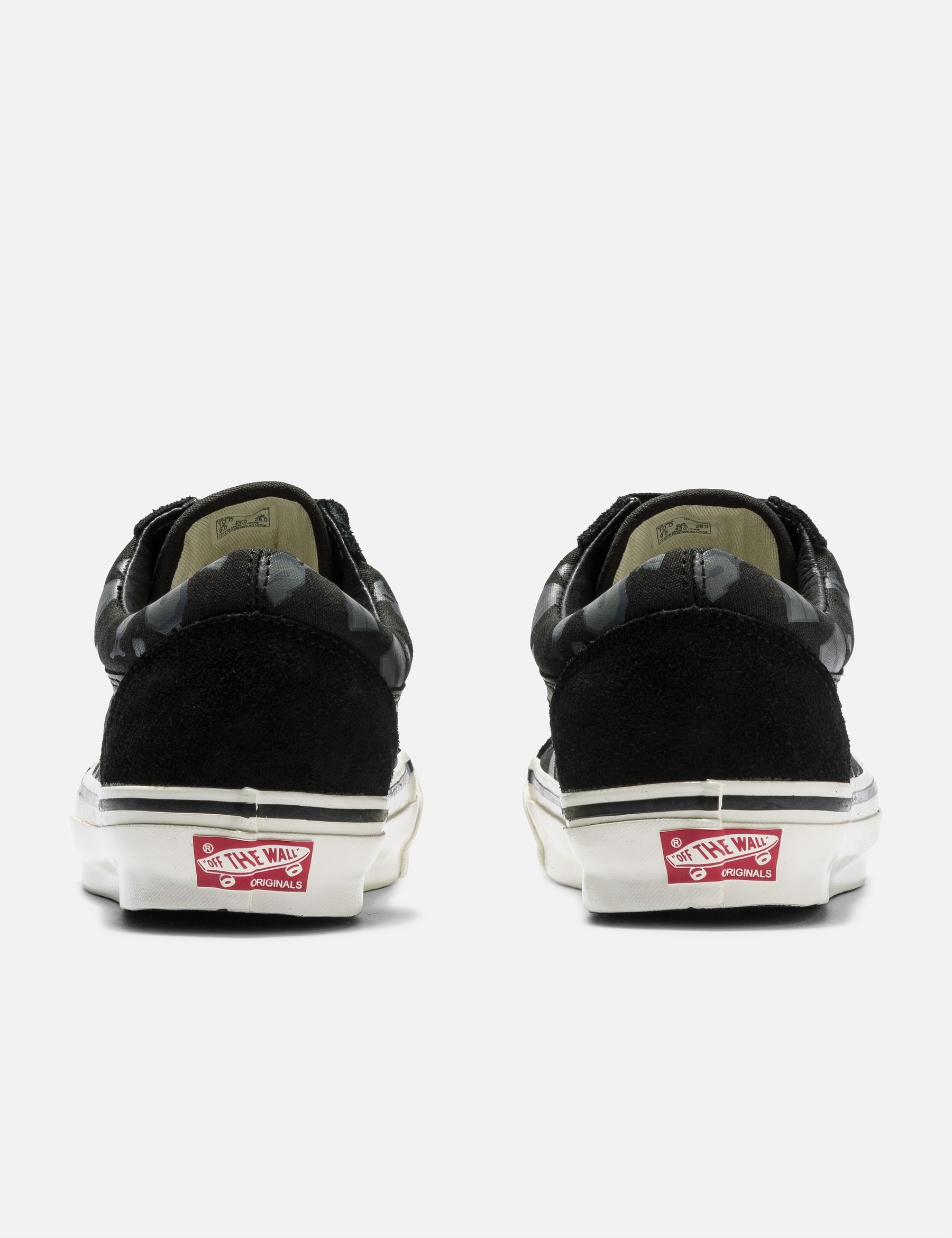 Vault By Vans X Undefeated OG Old Skool LX view 16