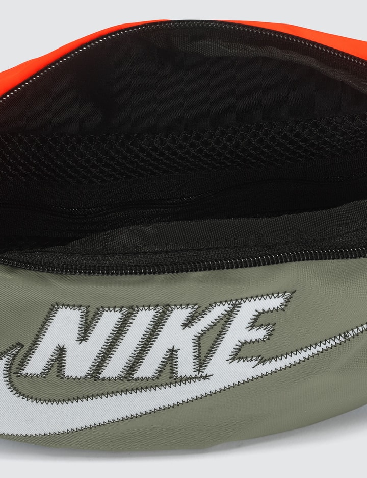 Nike Sportswear Heritage Hip Pack Placeholder Image