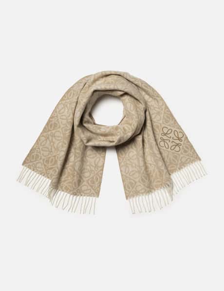 ロエベ Anagram scarf