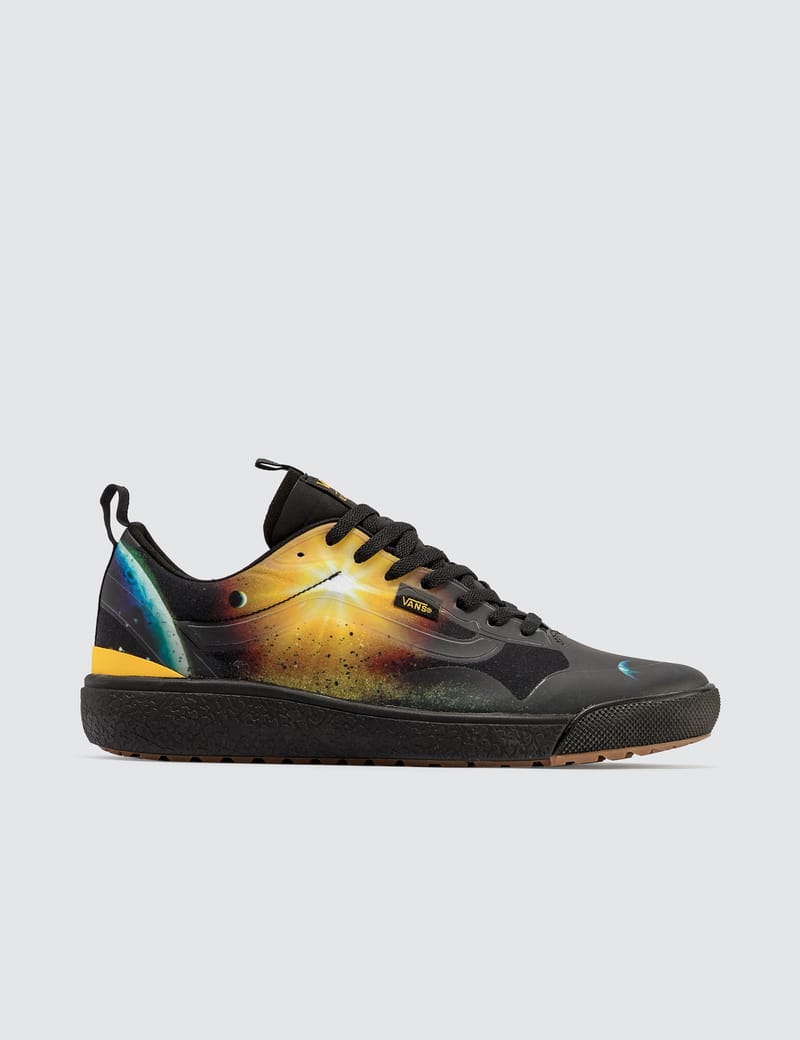 vans x national geographic women's ultrarange exo shoes