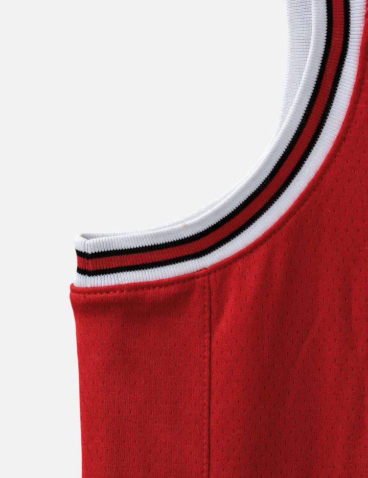 Nike NBA Chicago Bulls Michael Jordan 23 Icon Edition Swingman Jersey