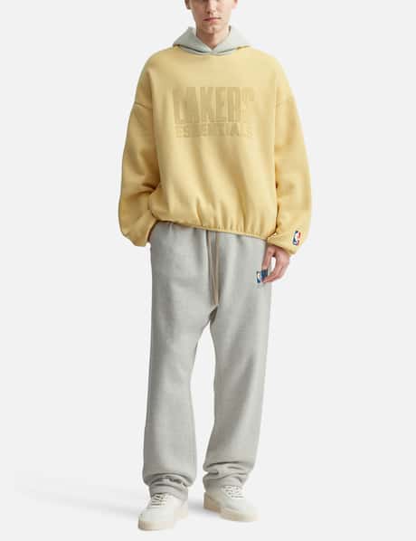 Fear of God Essentials - Essentials NBA Relaxed Sweatpants | HBX