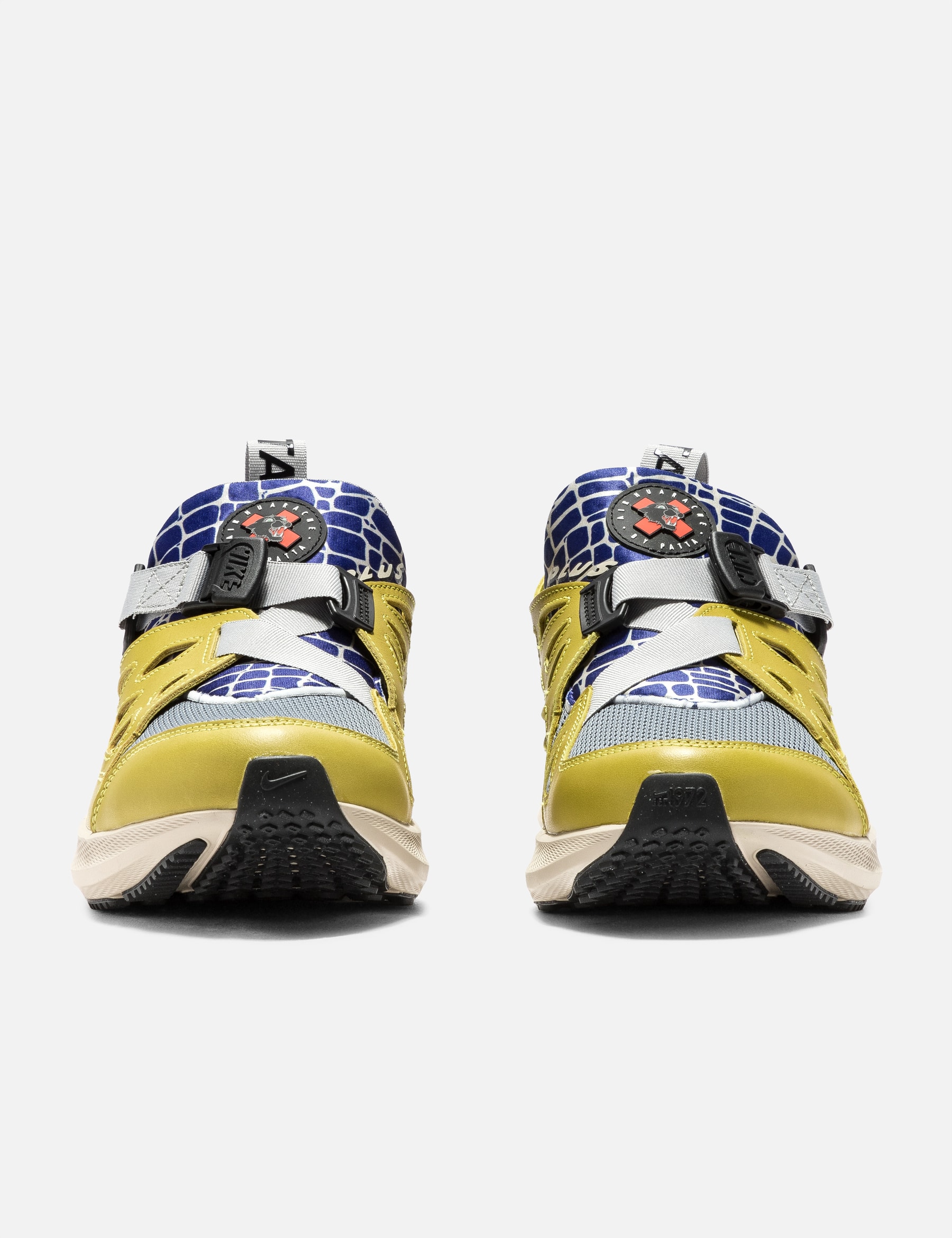 X Patta Air Huarache 20Y24 view 17