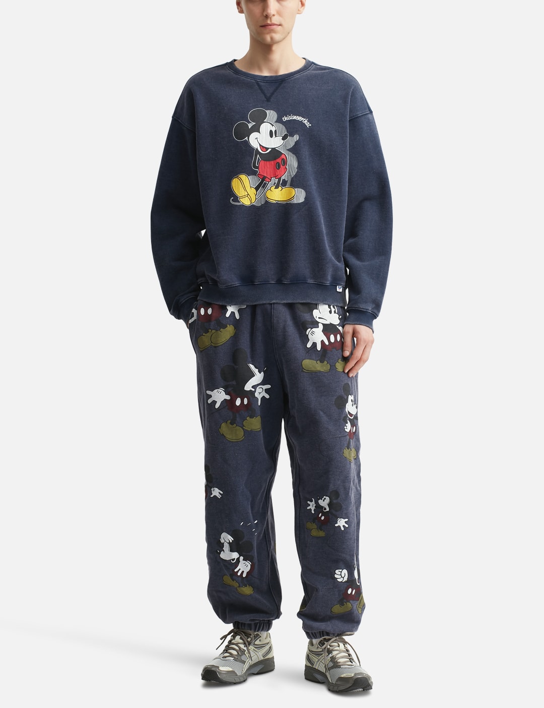Mickey Classic Crewneck view 20