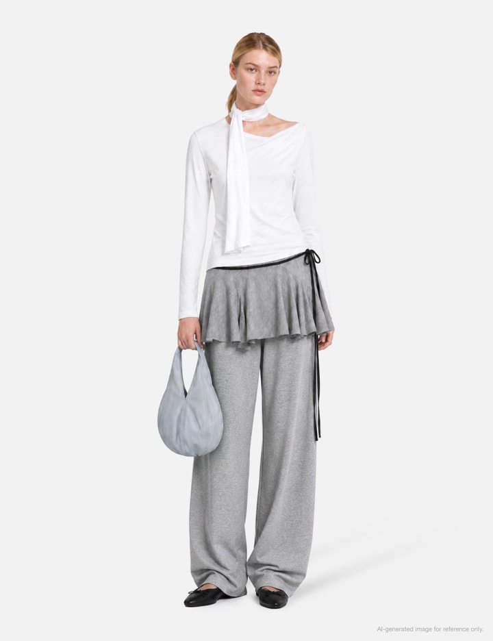 anggae Muffler T-Shirt