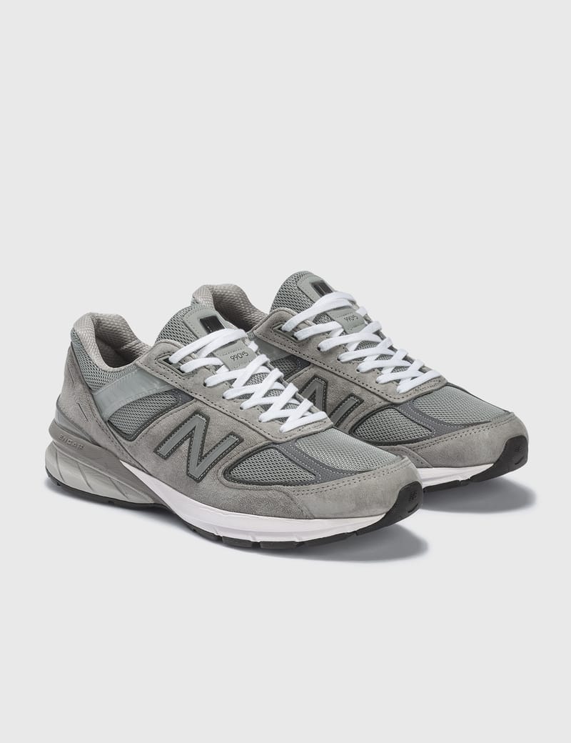 990v5