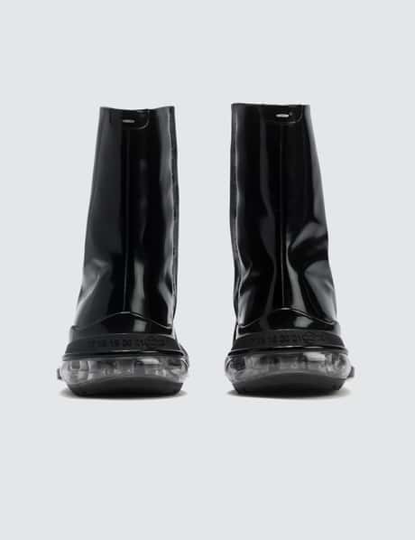 Maison Margiela - Tabi Airbag Heel Ankle Boots | HBX display picture 2