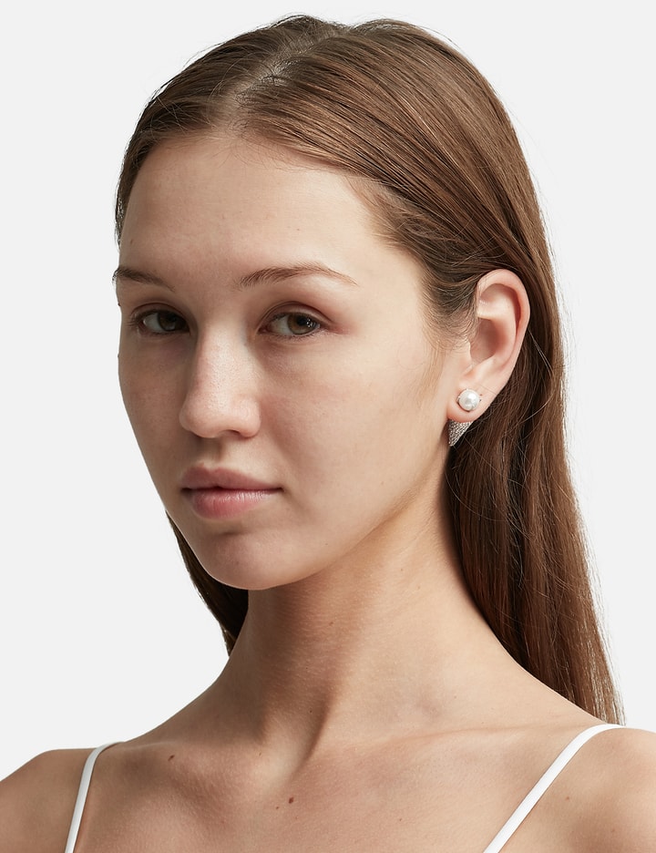 더 펄 스파이크 이어링 페어 Placeholder Image