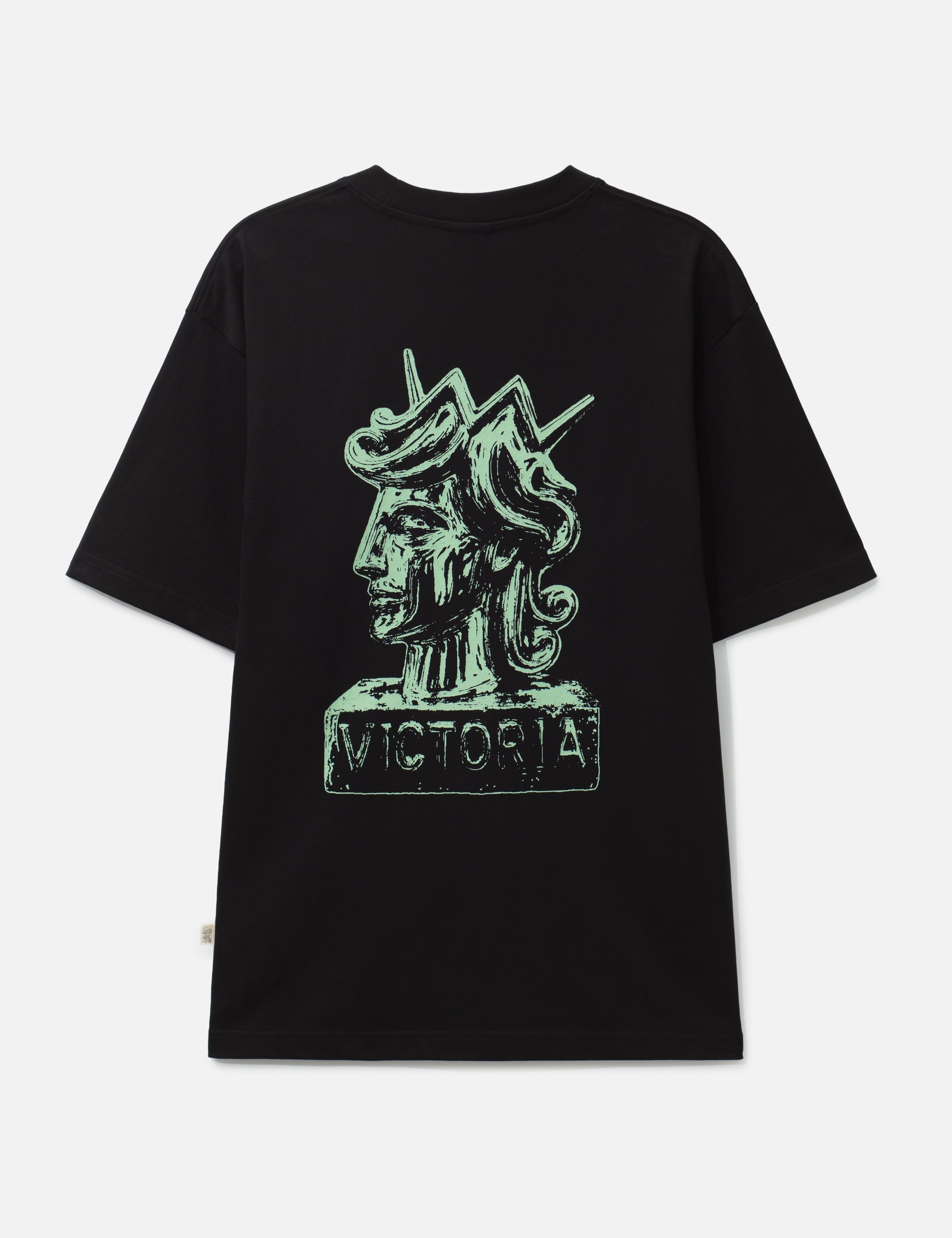 Queenhead Statue Short Sleeves T-Shirt view 16
