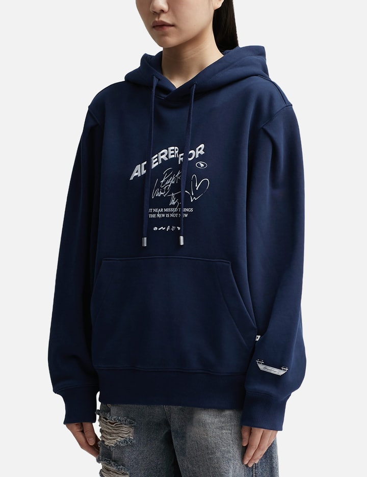 SIGNATURE LOGO HOODIE Placeholder Image