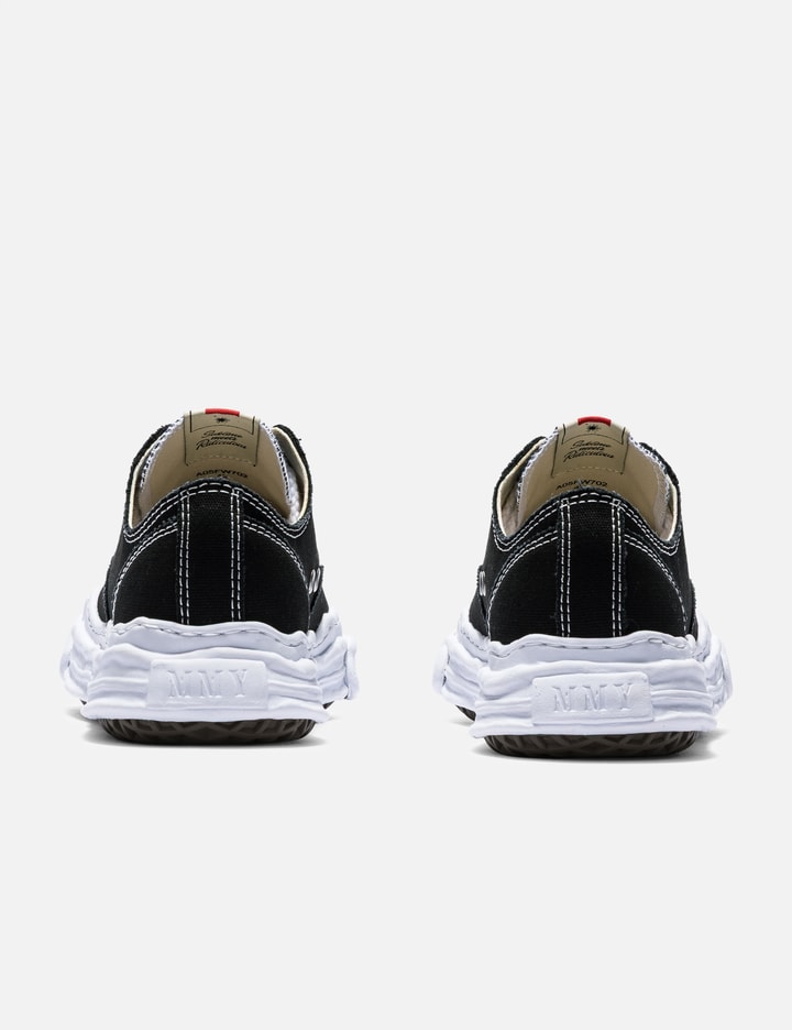 Hank Low-Top Sneakers Placeholder Image