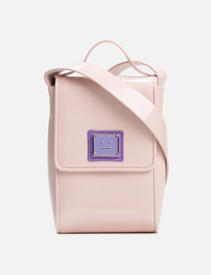 아크네 스튜디오 Akki Patent Plaque Face Bag