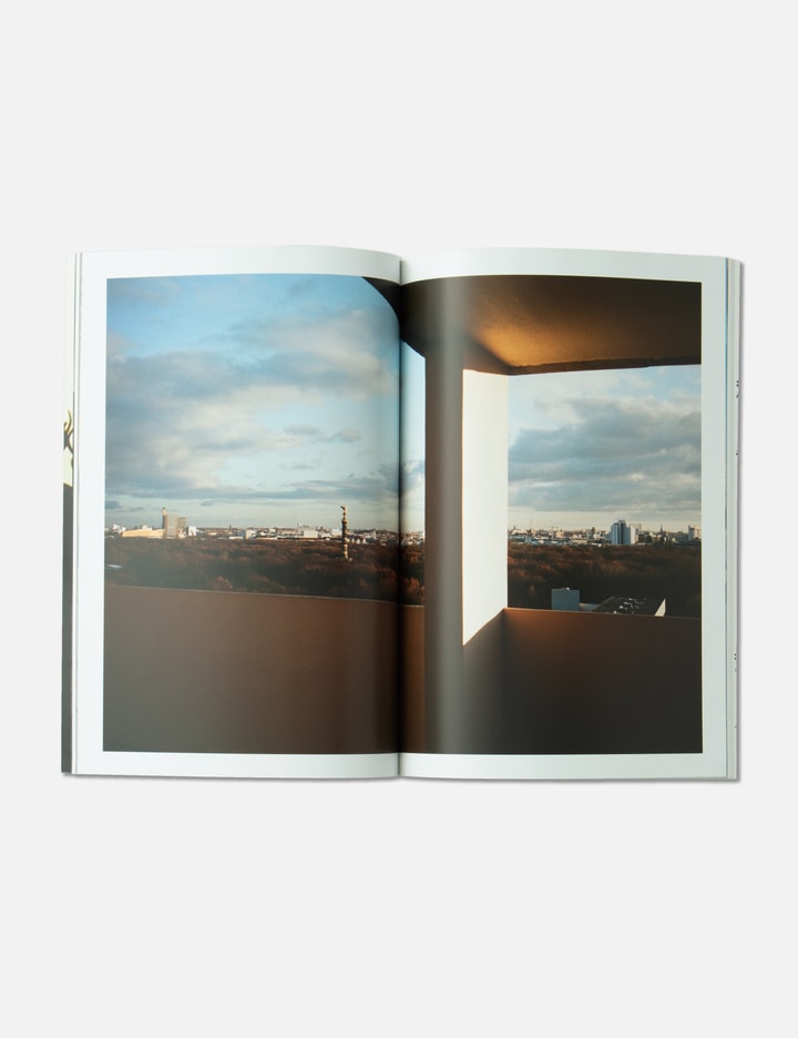 Magazine #01 Placeholder Image