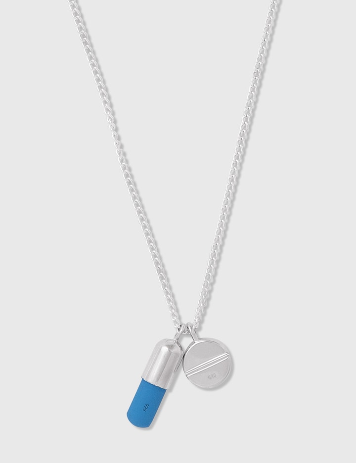 Pill Charm 목걸이 2 Placeholder Image