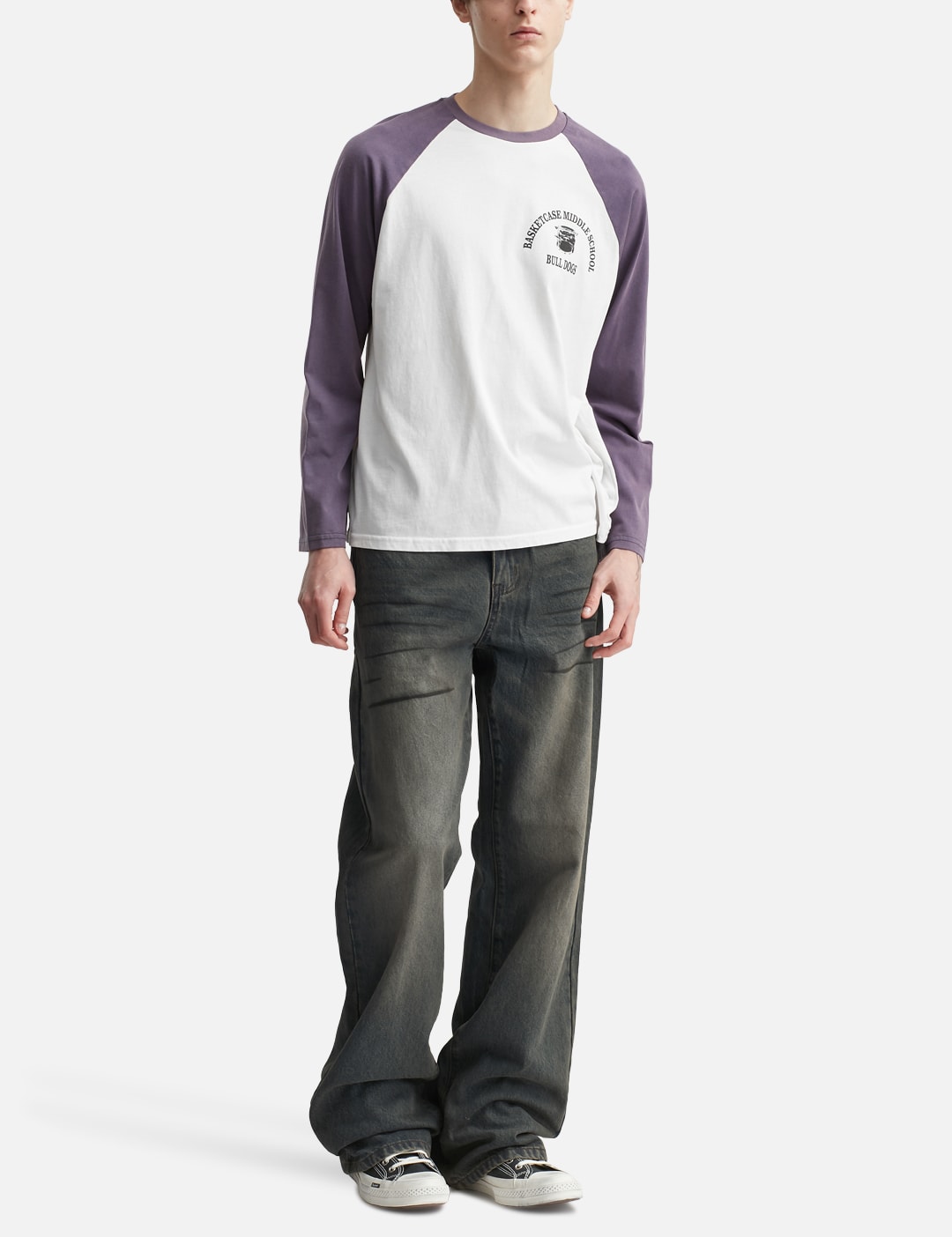 BULLDOG, Raglan view 15