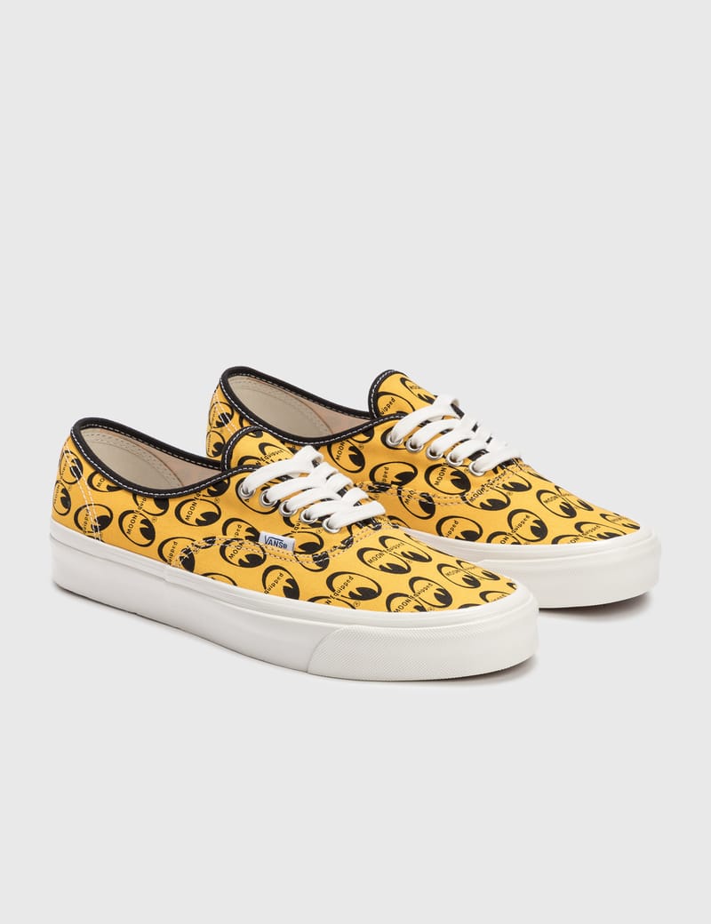 yellow and white vans shoes