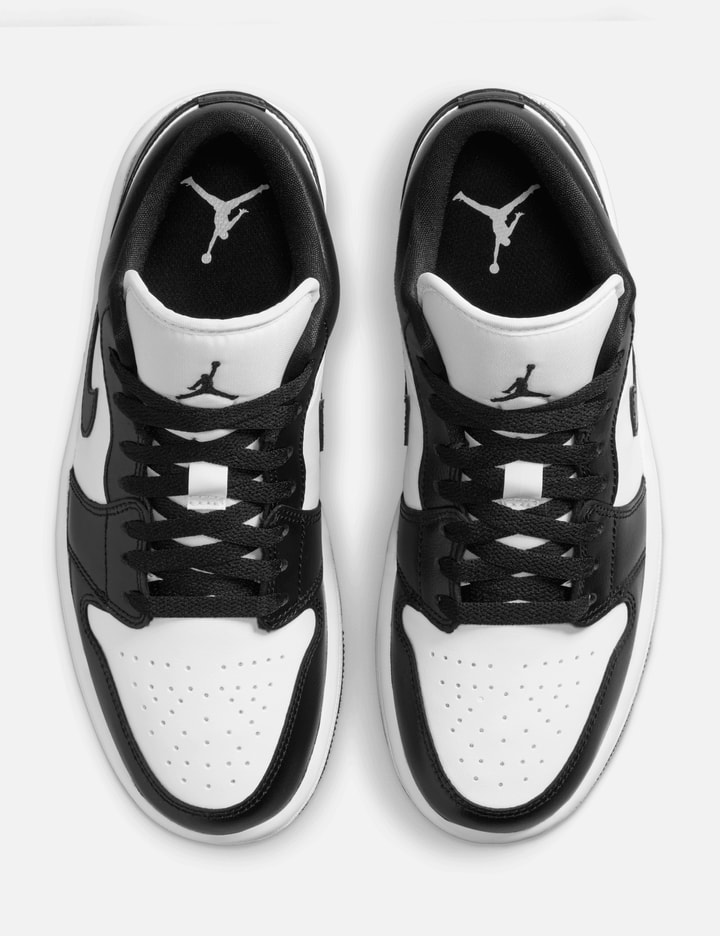 AIR JORDAN 1 LOW Placeholder Image