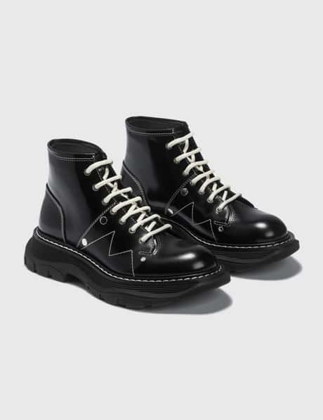 Alexander McQueen - Tread Lace Up Boot | HBX display picture 1