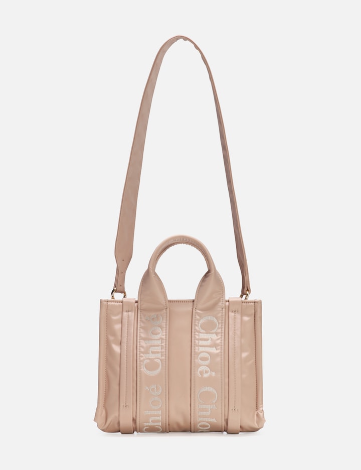 Shop Chloé Small Woody Tote In Pink