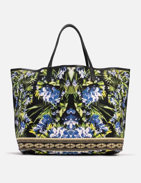Givenchy view 11