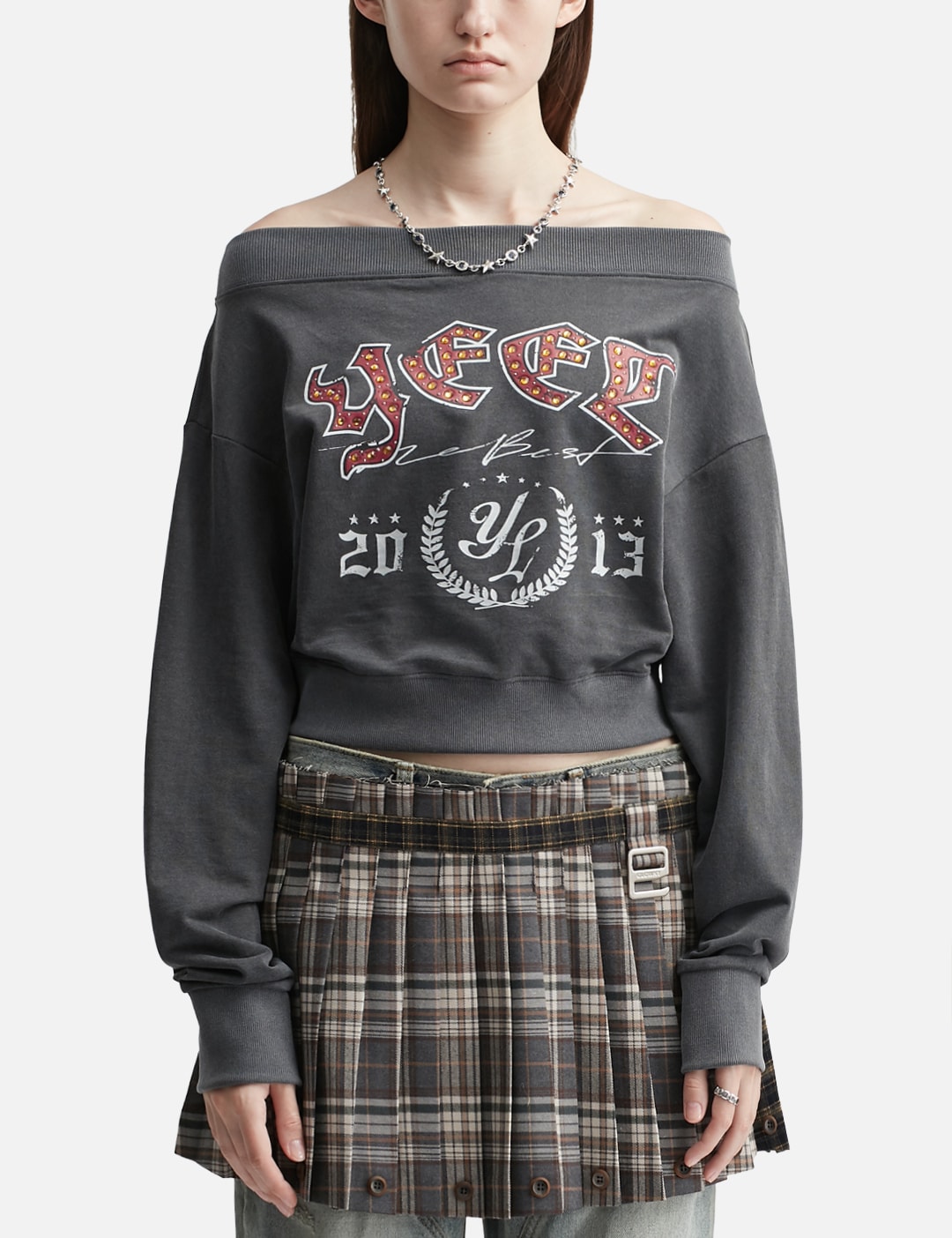 Graphic Off-Shoulder Cropped Top Charcoal view 13