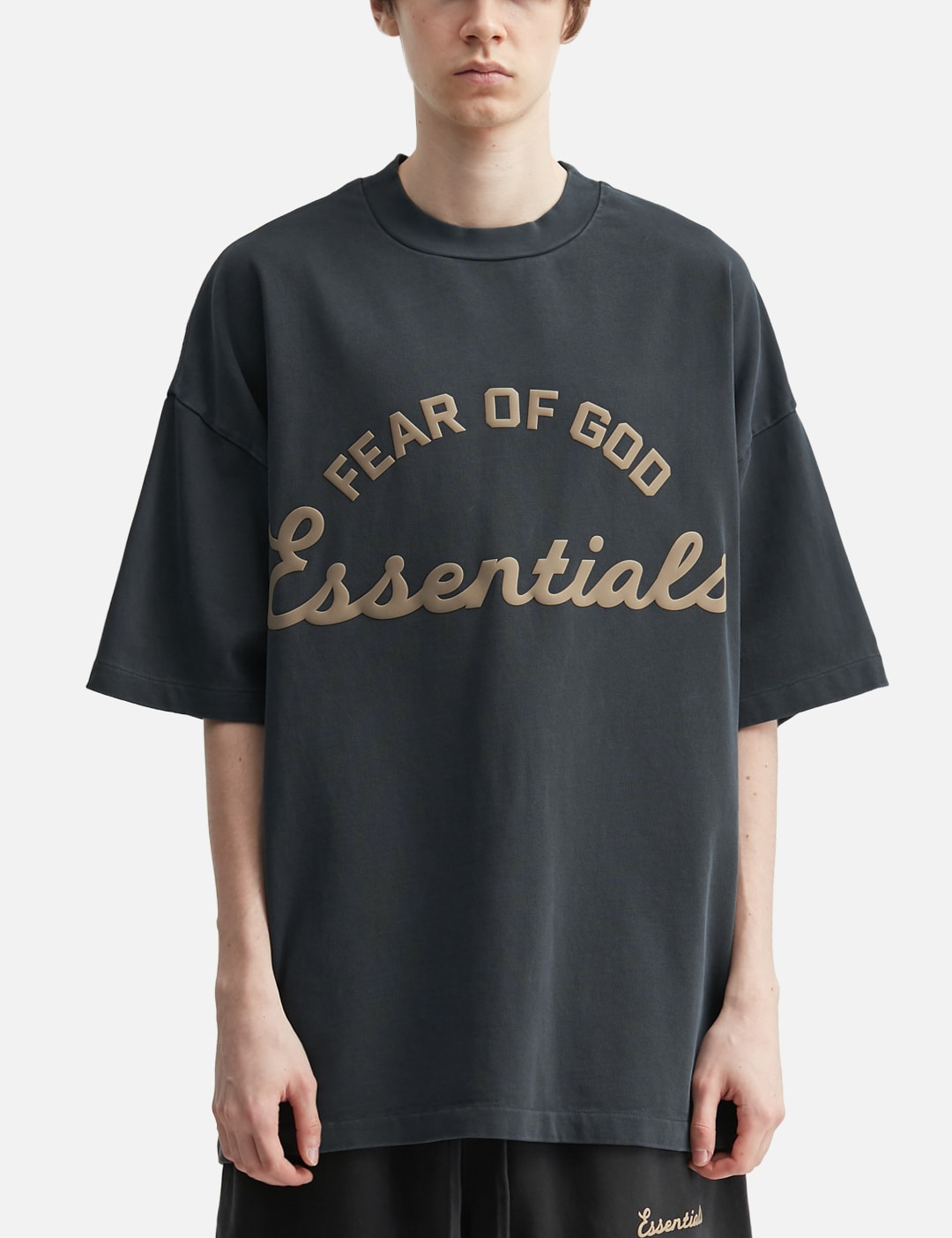 Training 90's Tee view 18