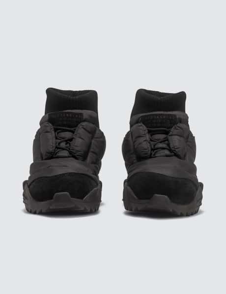 メゾン マルジェラ - Padded Hi-Top Cuff Sneakers | HBX