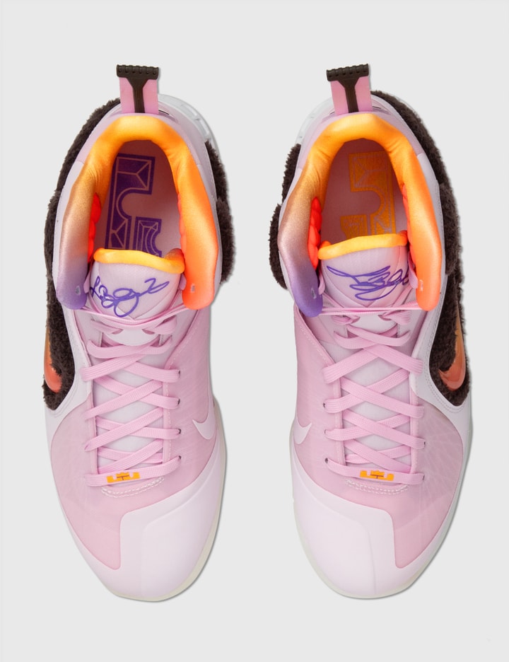 Nike 레브론 IX Placeholder Image