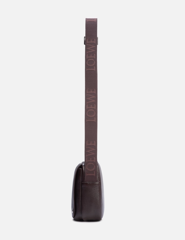 Loewe Xs Pebble Messenger Bag