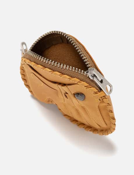 Glove Coin Case view 8