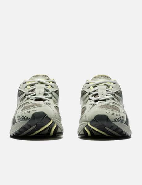 18 East X Gel-Nimbus 10.1 view 7