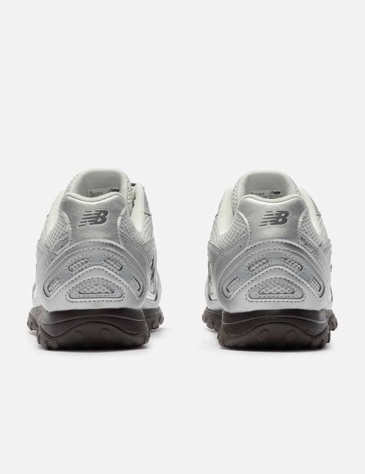 New Balance 204L