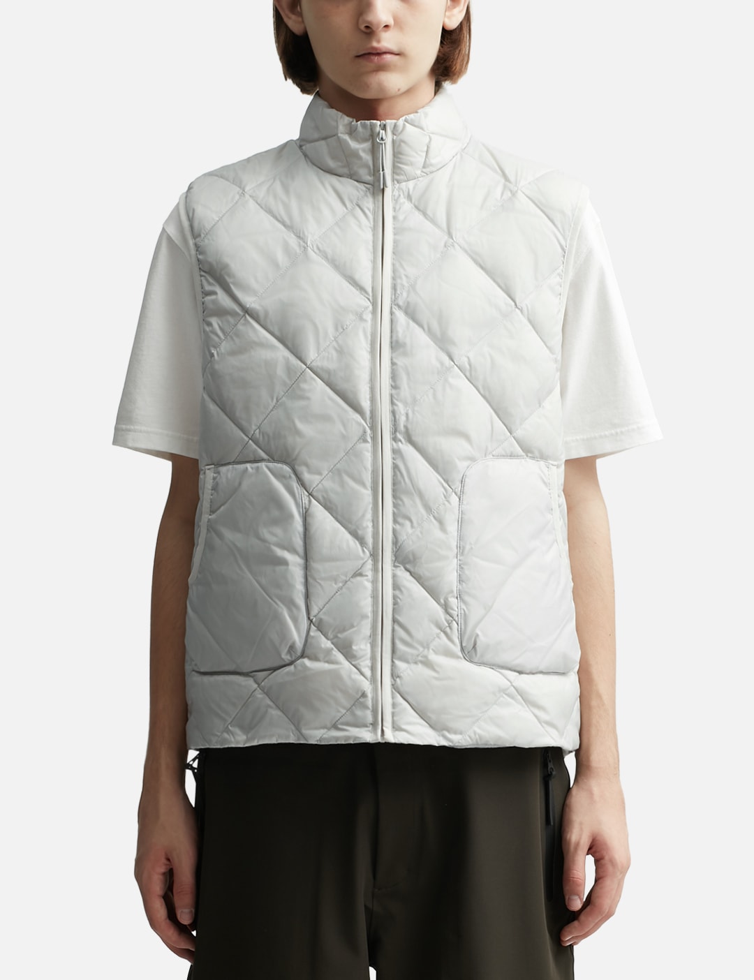 vest-1-3-h-c0cd9.jpg?fit=max&w  