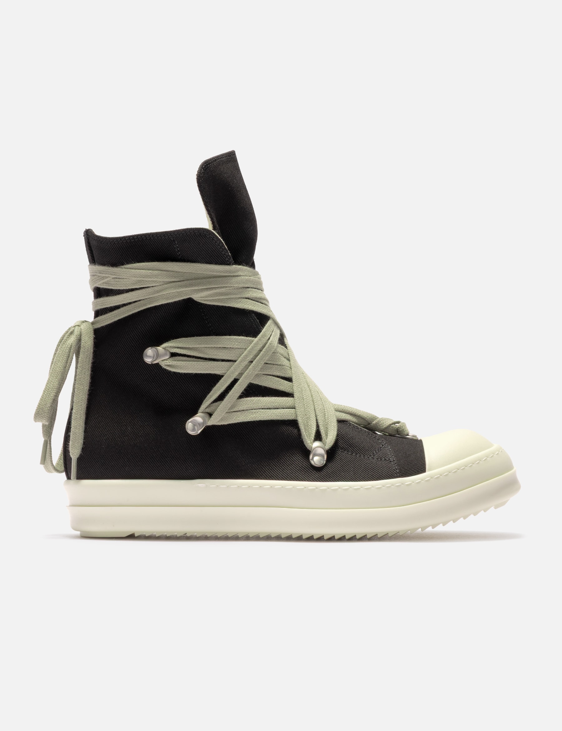 Megalace® Sneaks view 16