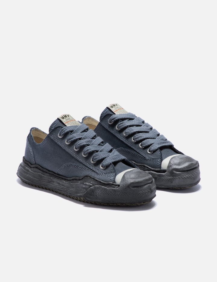 Hank Low Top Sneakers Placeholder Image
