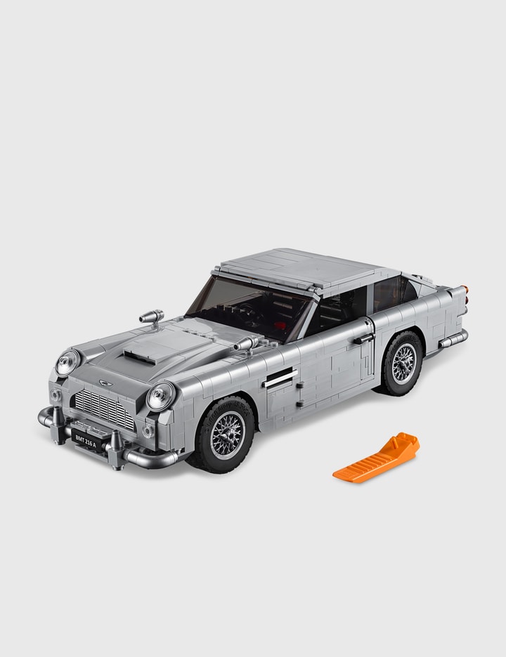 James Bond™ Aston Martin DB5 Placeholder Image