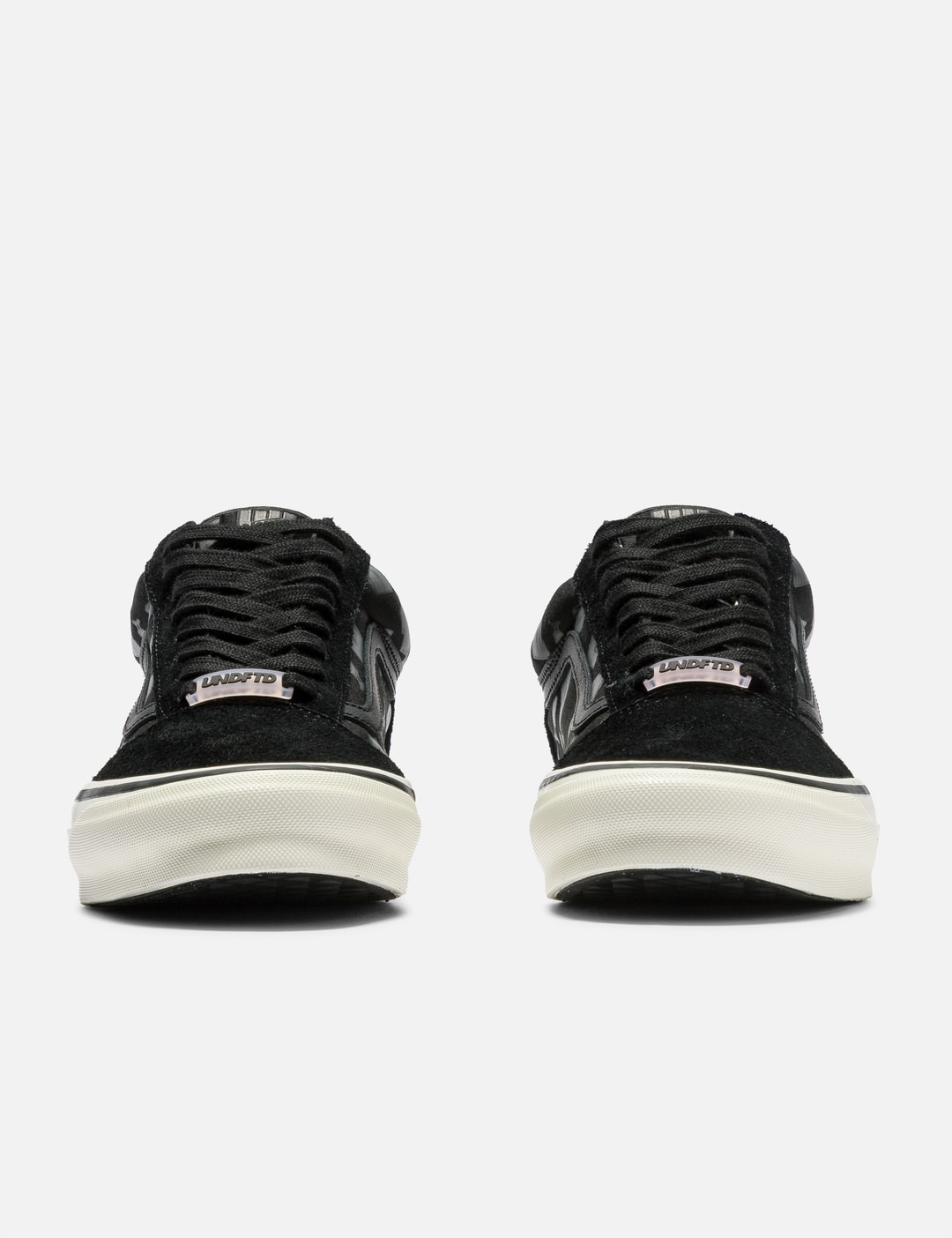 Vault By Vans X Undefeated OG Old Skool LX view 10