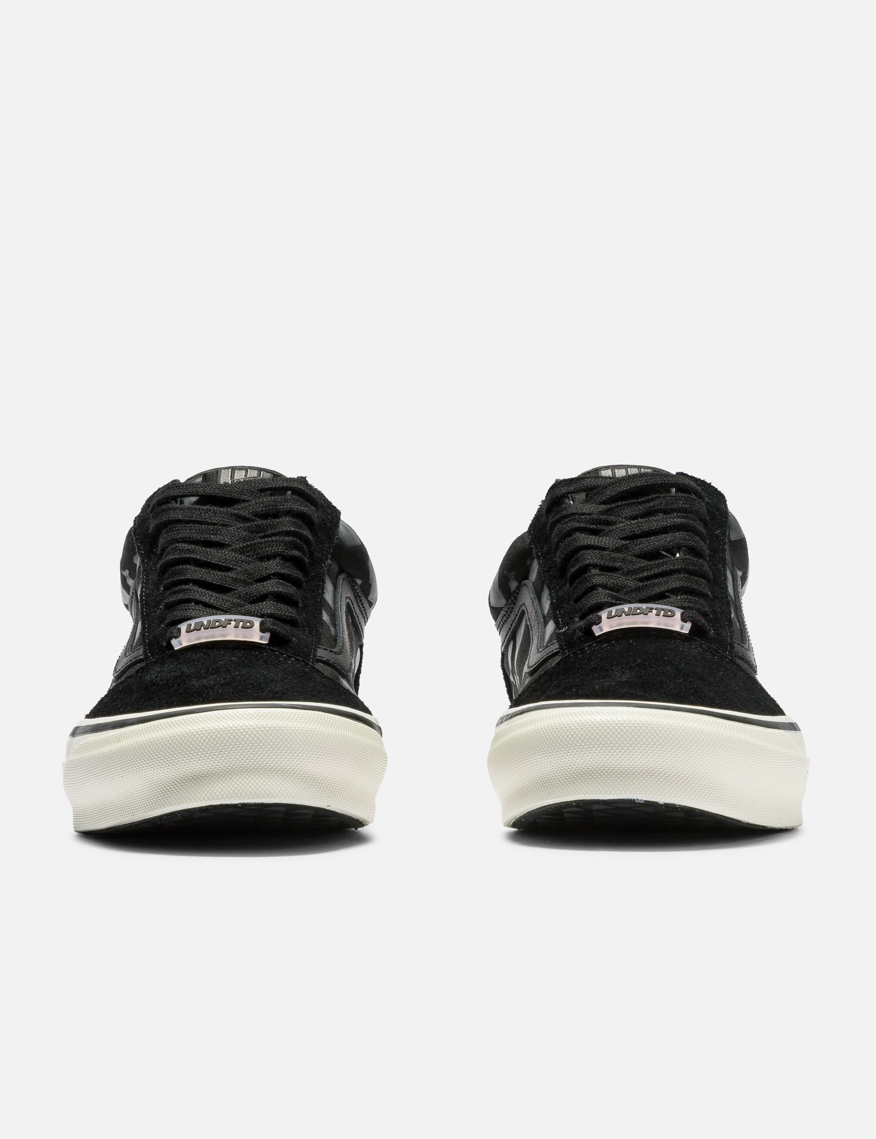 Vault By Vans X Undefeated OG Old Skool LX view 15